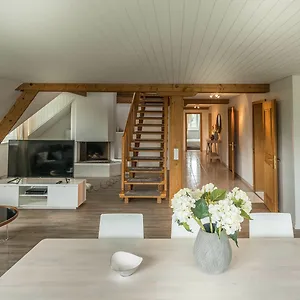 https://lowenplatz-apartment-near-station-by-airhome.hotelsbaselswitzerland.com